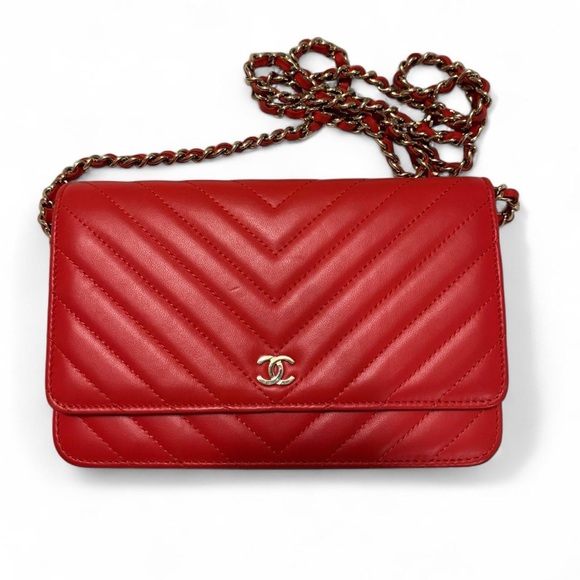 CHANEL Handbags - Classic Red Chanel Wallet on Chain